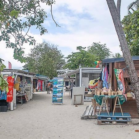 Vacances A La Plage Sainte-Anne  Zewnętrze zdjęcie